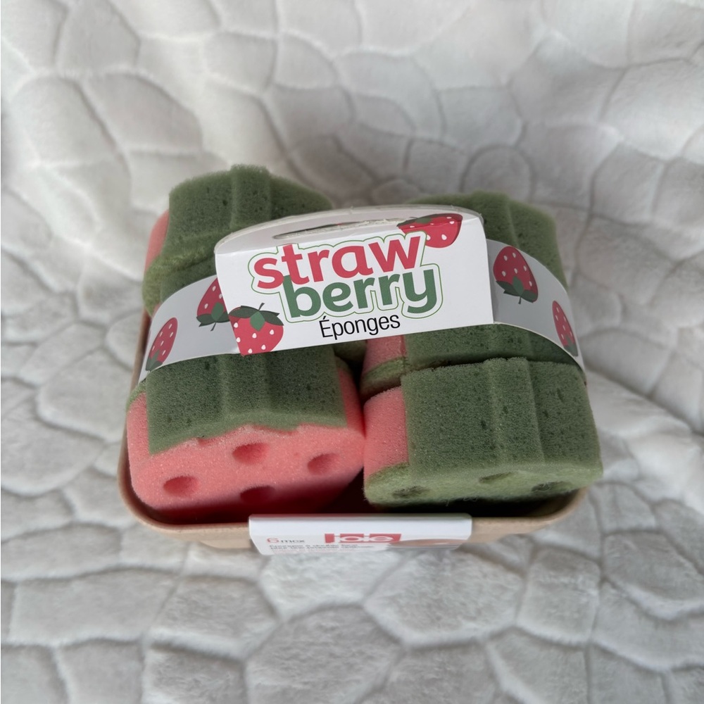 Joie Basket & 6Pc Strawberry Dual-sided Sponges - Picture 2 of 6